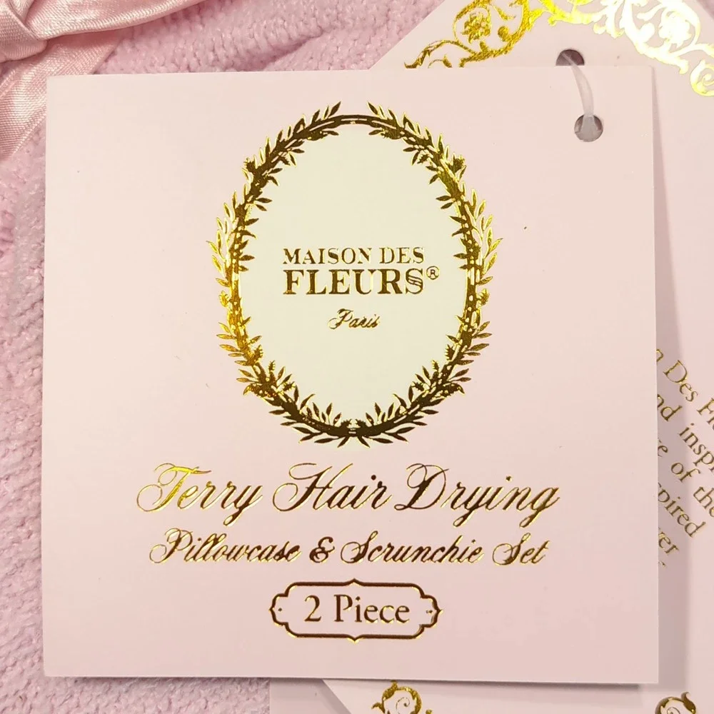 Maison Des Fleurs Terry Hair Drying 2 Piece Pillowcase/Scrunchie NWT 20 X 30 in‎